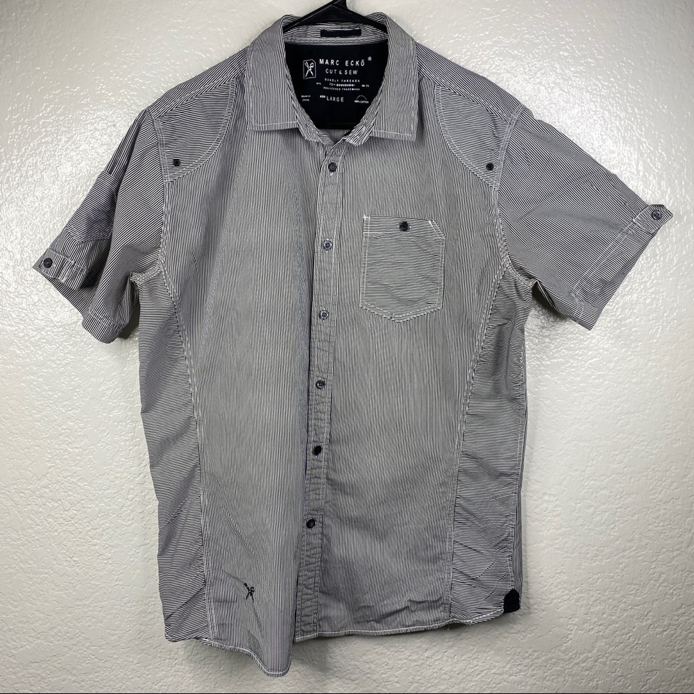Marc Ecko Botton Up